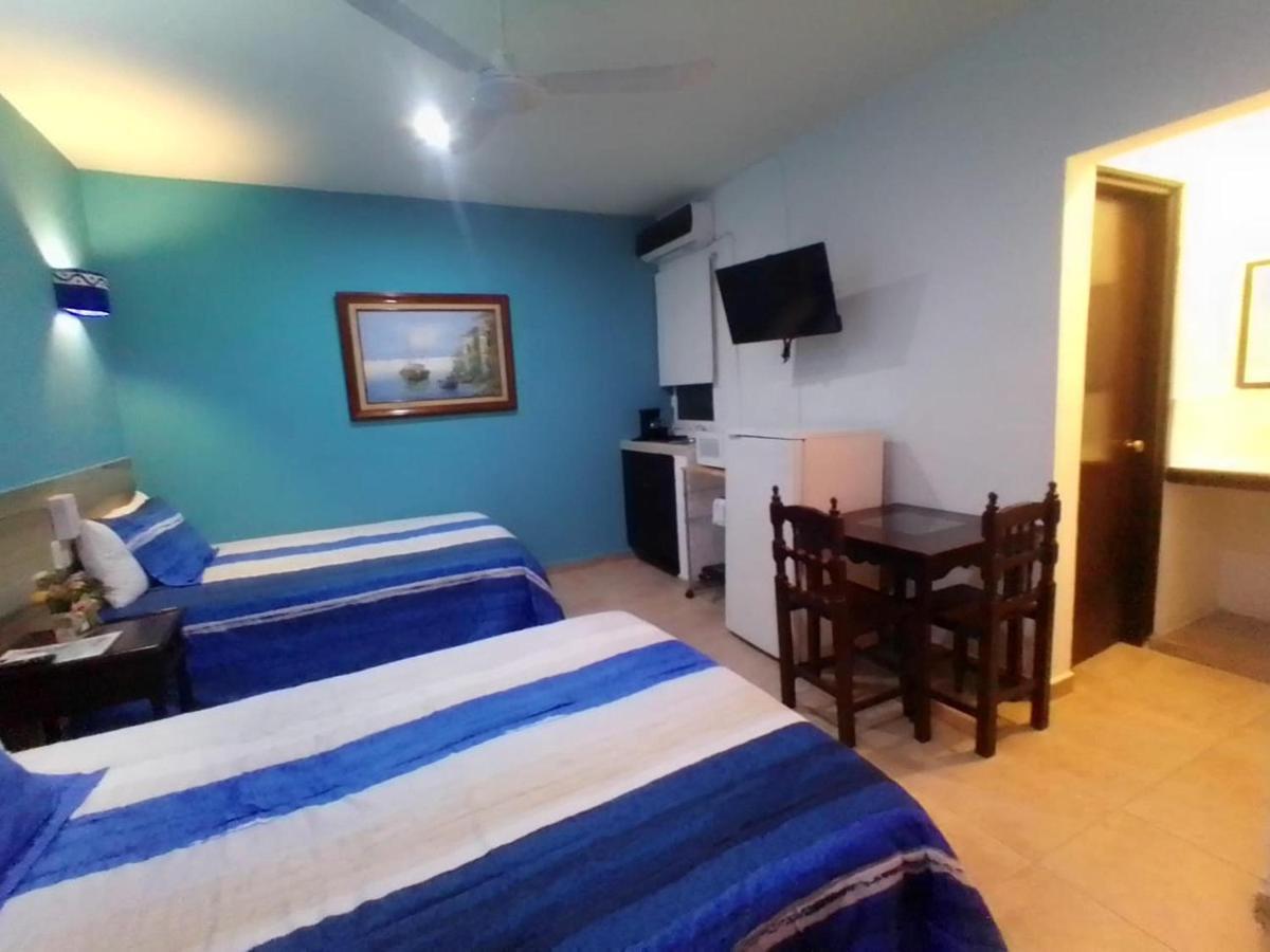 Hotel Acuario Playa Del Carmen Kamer foto